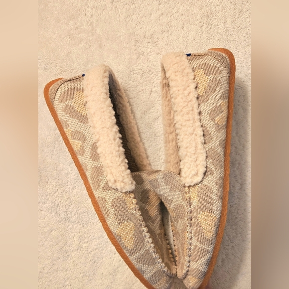 Rothy's Slippers Beige Leopard Print Shearling Lining - Picture 3 of 5